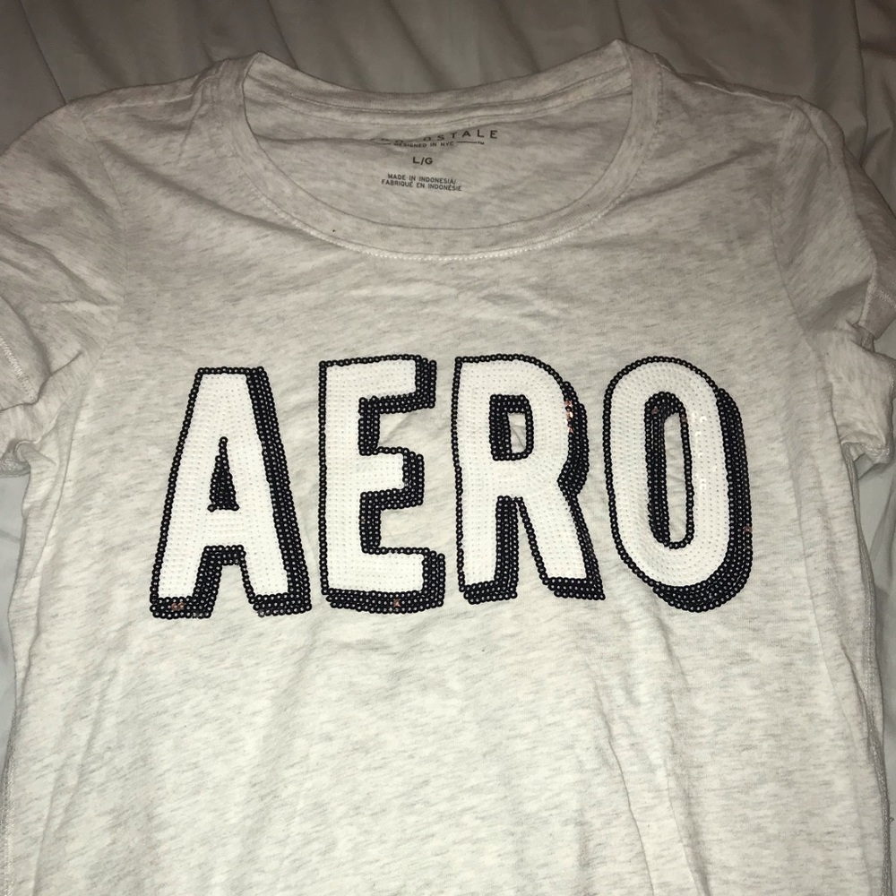 White Aeropostale shirt
